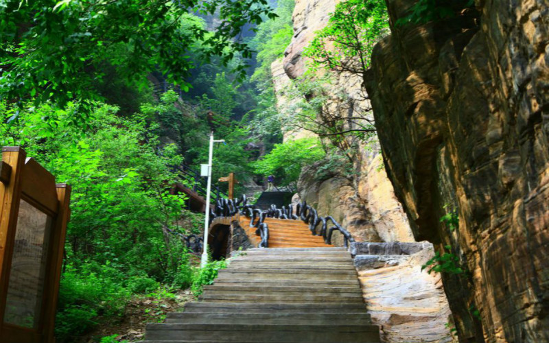 洛阳黛眉山景区